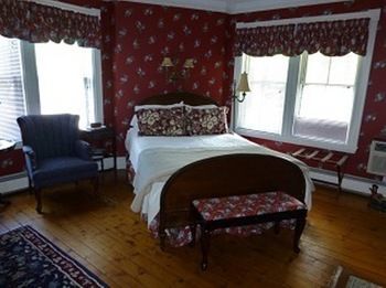 The Cornell Inn, & The Berkshires 3*